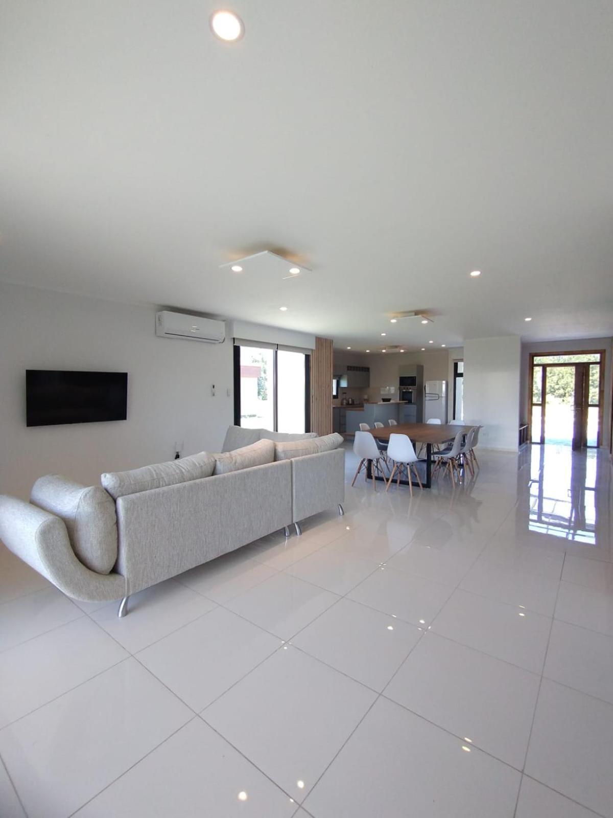 Casas En Barrio Los Teros Con Pileta Compartida - Санта-Клара-дель-Мар Экстерьер фото
